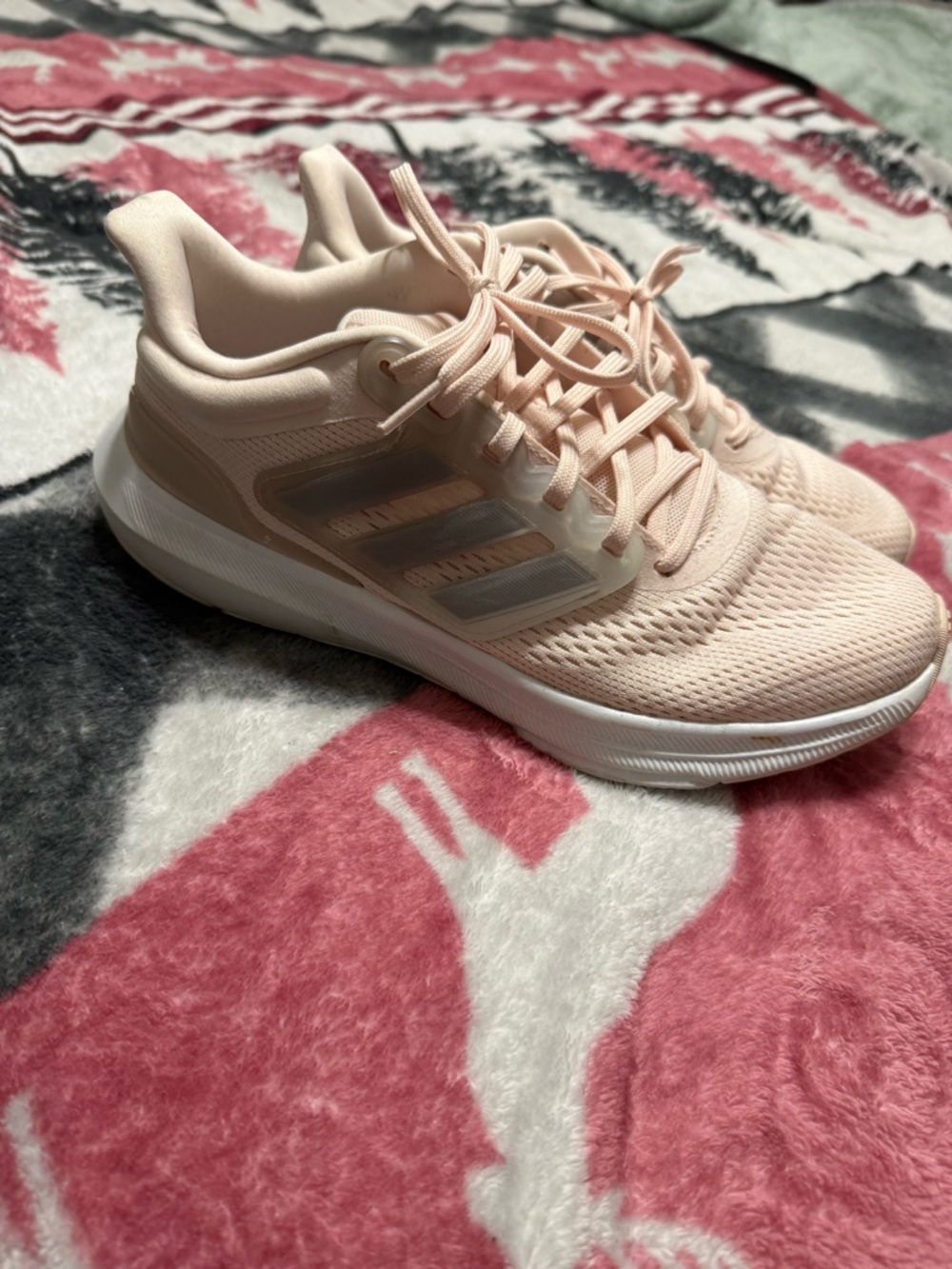 Adidas ultra bounce running shoe